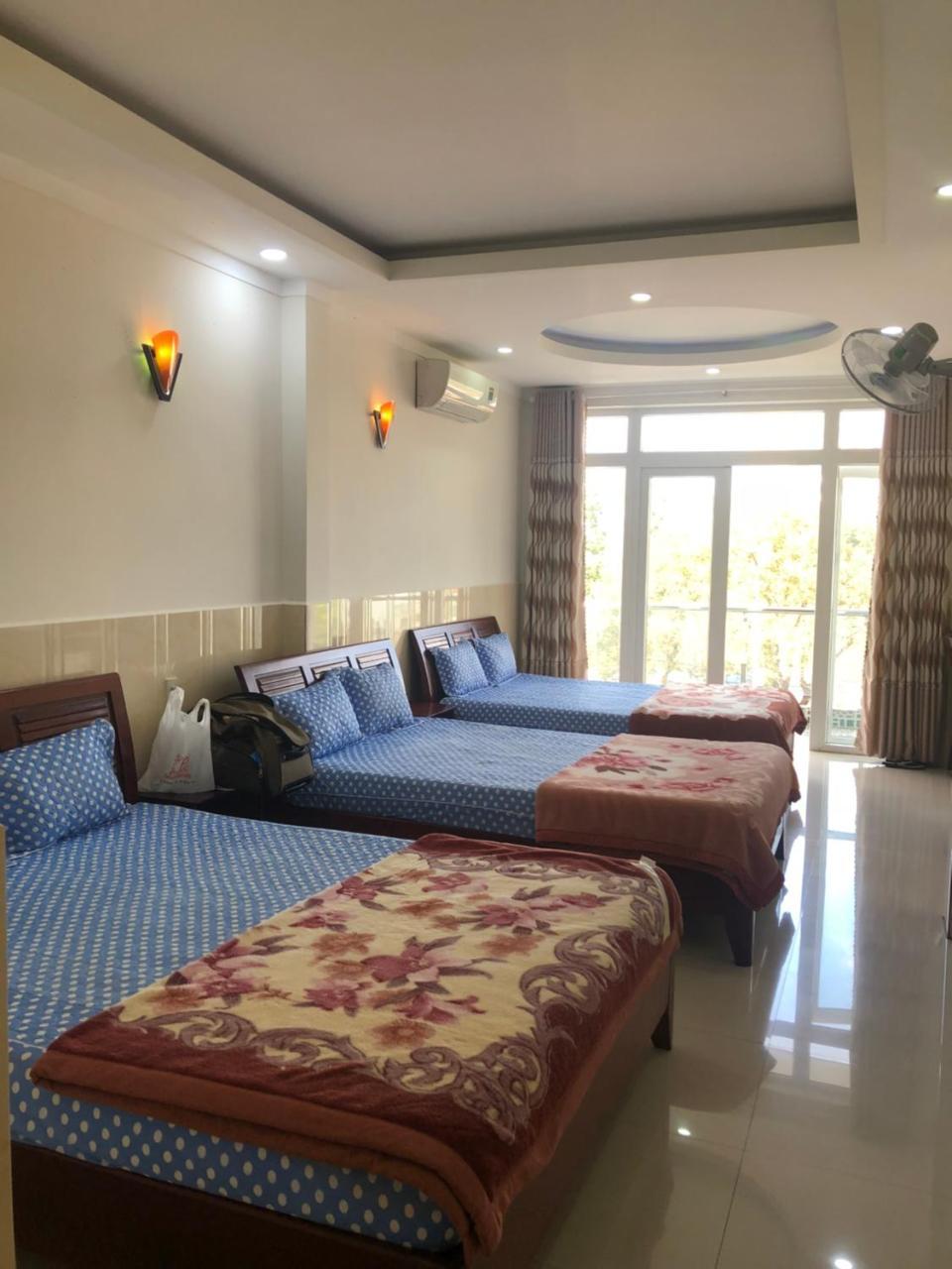 Nhà nghỉ Bình Yên Pleiku Extérieur photo