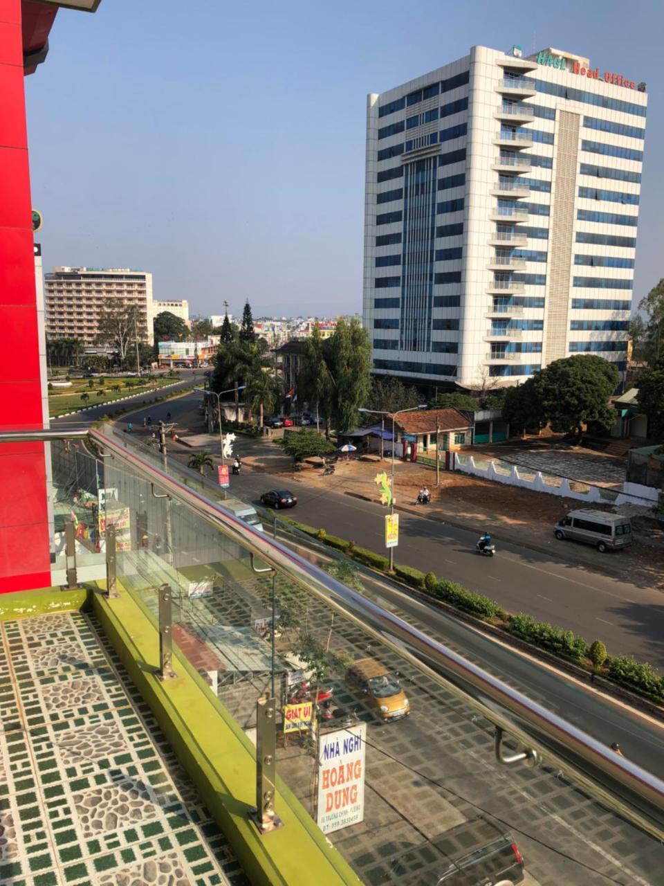 Nhà nghỉ Bình Yên Pleiku Extérieur photo